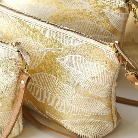 Jana Lam Gold Leather Crossbody Bag - Picture 8 of 10